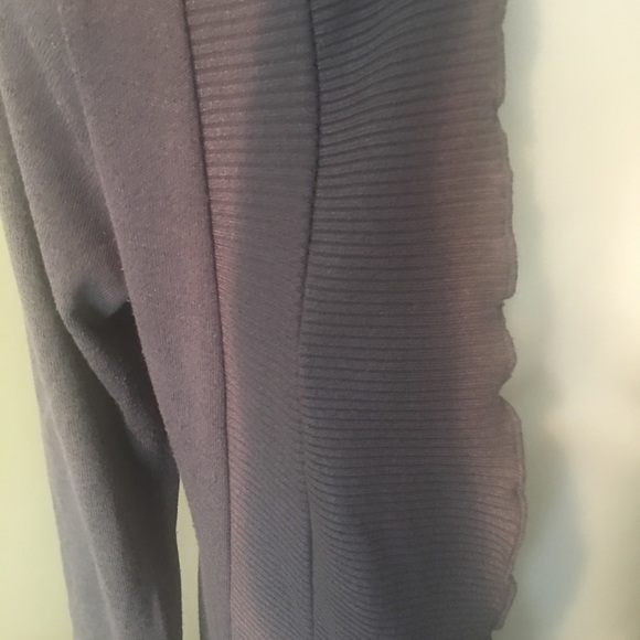 Threads Women’s Lightweight Gray Open Cardigan - Picture 4 of 7